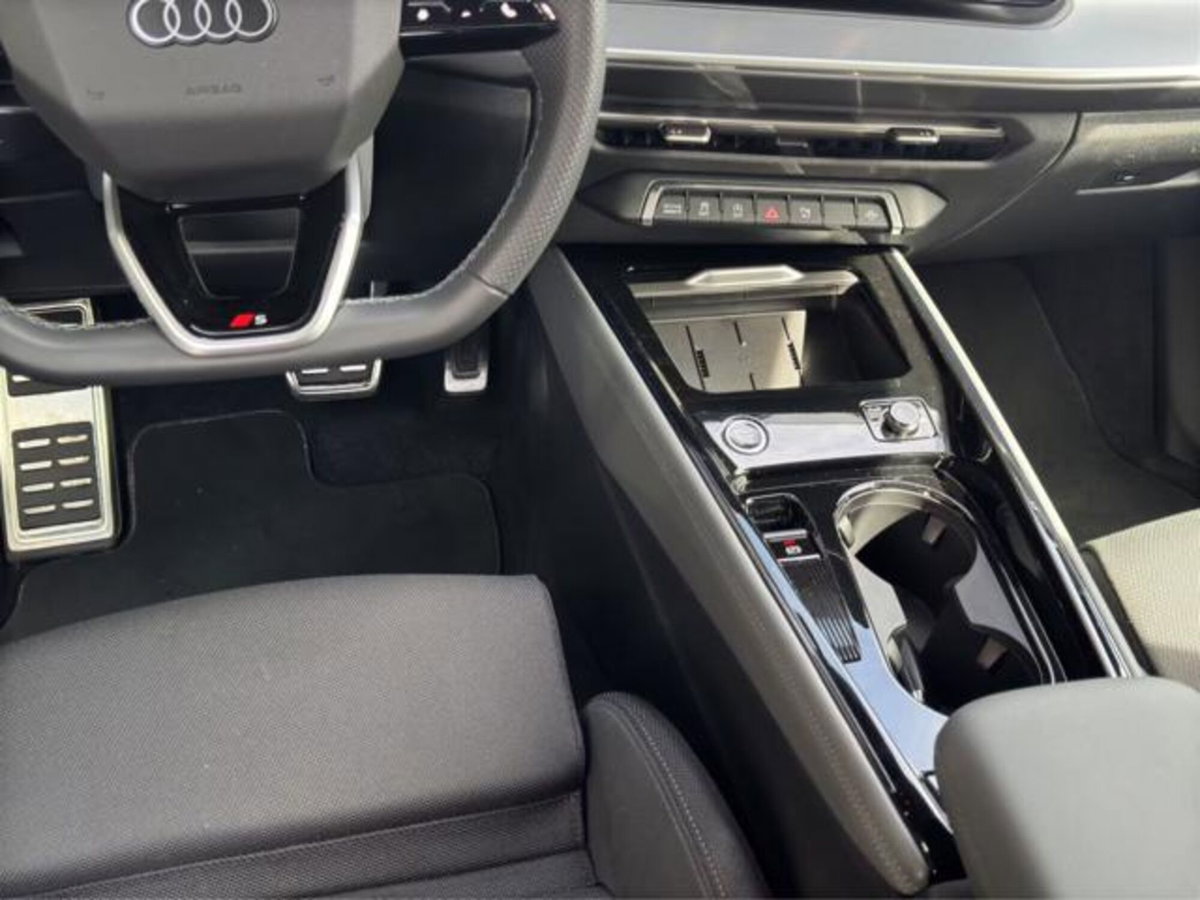 Audi Q3 35 1.5 tfsi S line edition (6)