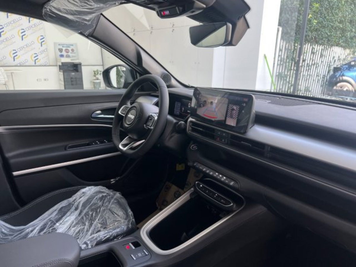 Jeep Avenger 1.2 turbo Longitude fwd 100cv (12)