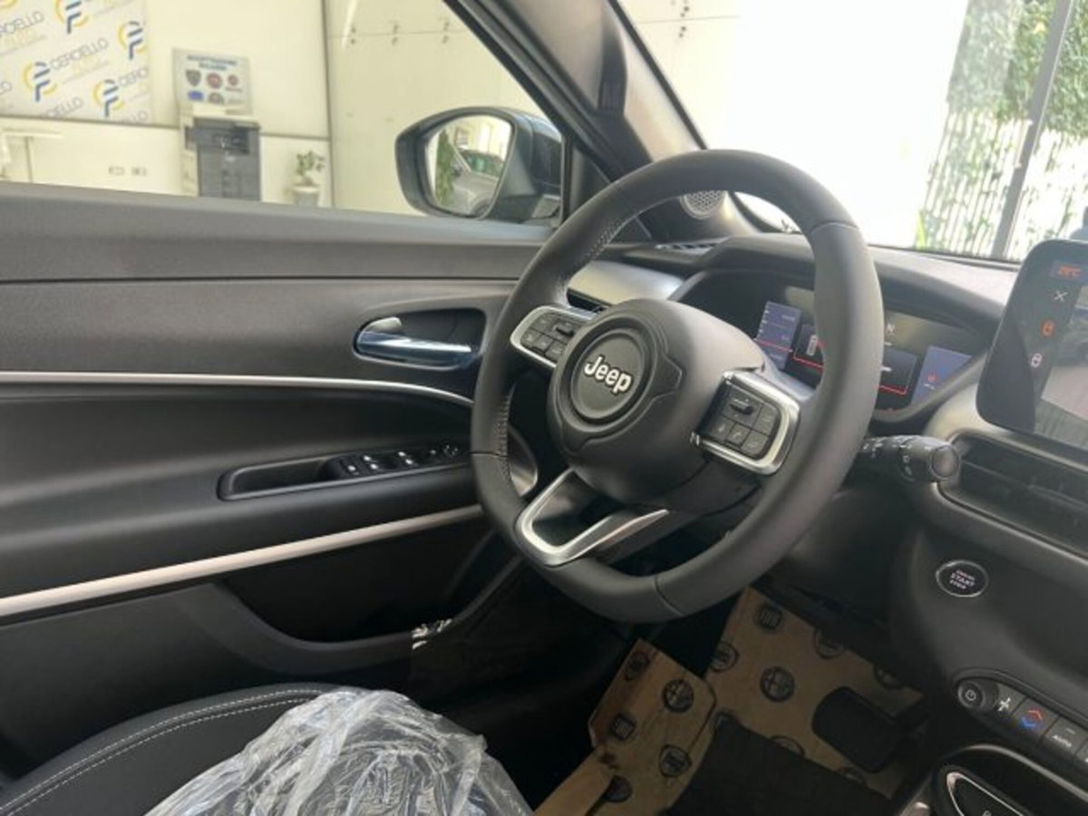 Jeep Avenger 1.2 turbo Longitude fwd 100cv (13)