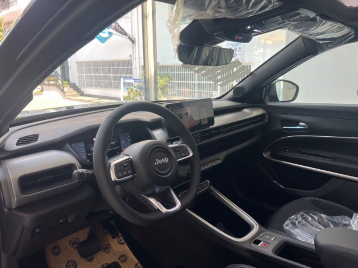 Jeep Avenger 1.2 turbo Summit fwd 100cv (14)
