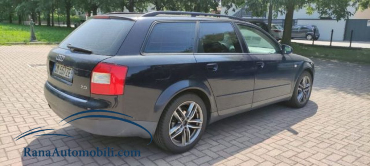 Audi A4 Avant 2.0 20V (4)