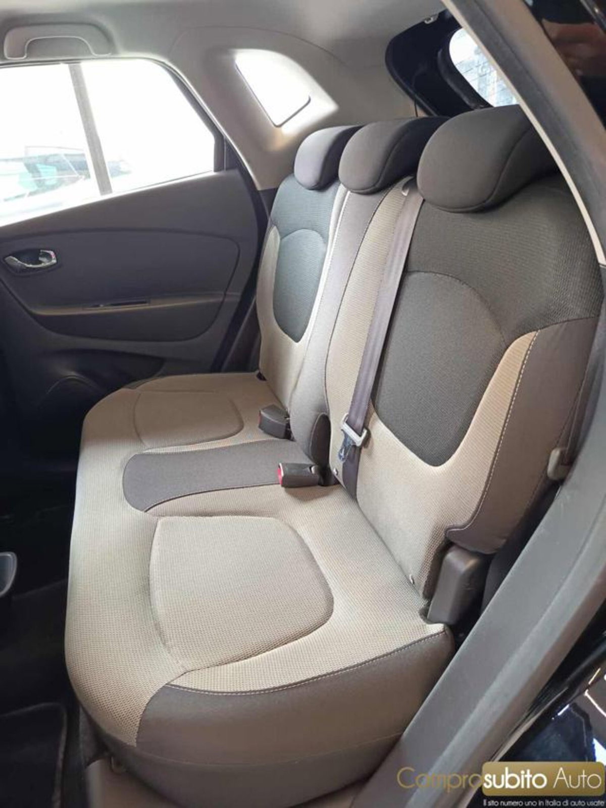 Renault Captur TCe 12V 90 CV Start&Stop Energy Zen (11)