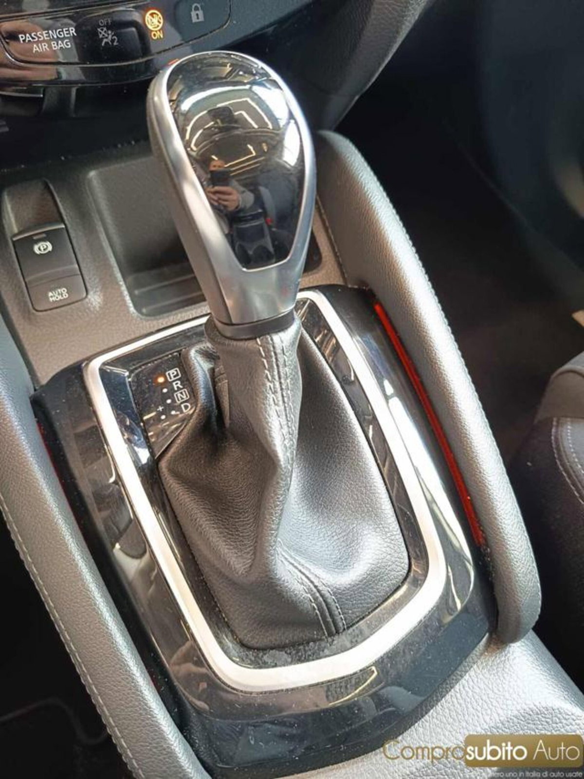 Nissan Qashqai 1.5 dCi 115 CV DCT N-Connecta (17)