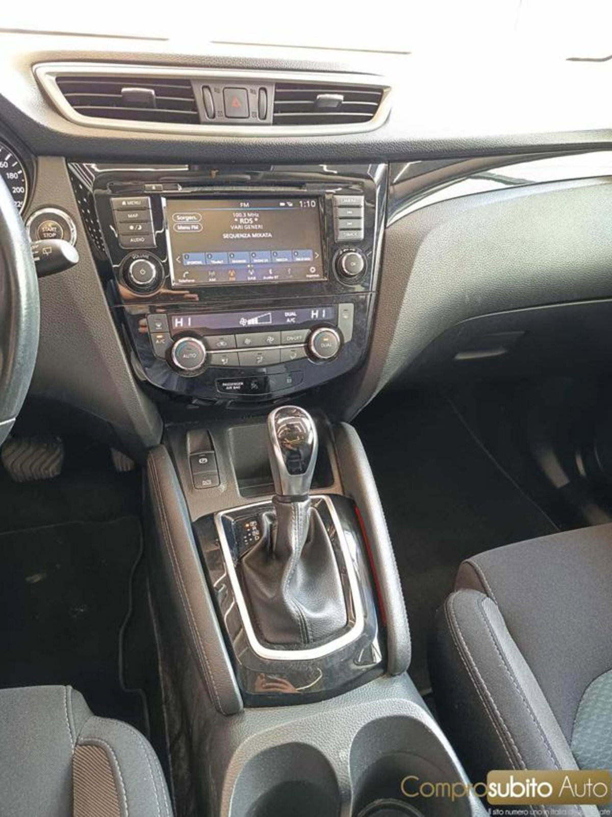 Nissan Qashqai 1.5 dCi 115 CV DCT N-Connecta (9)