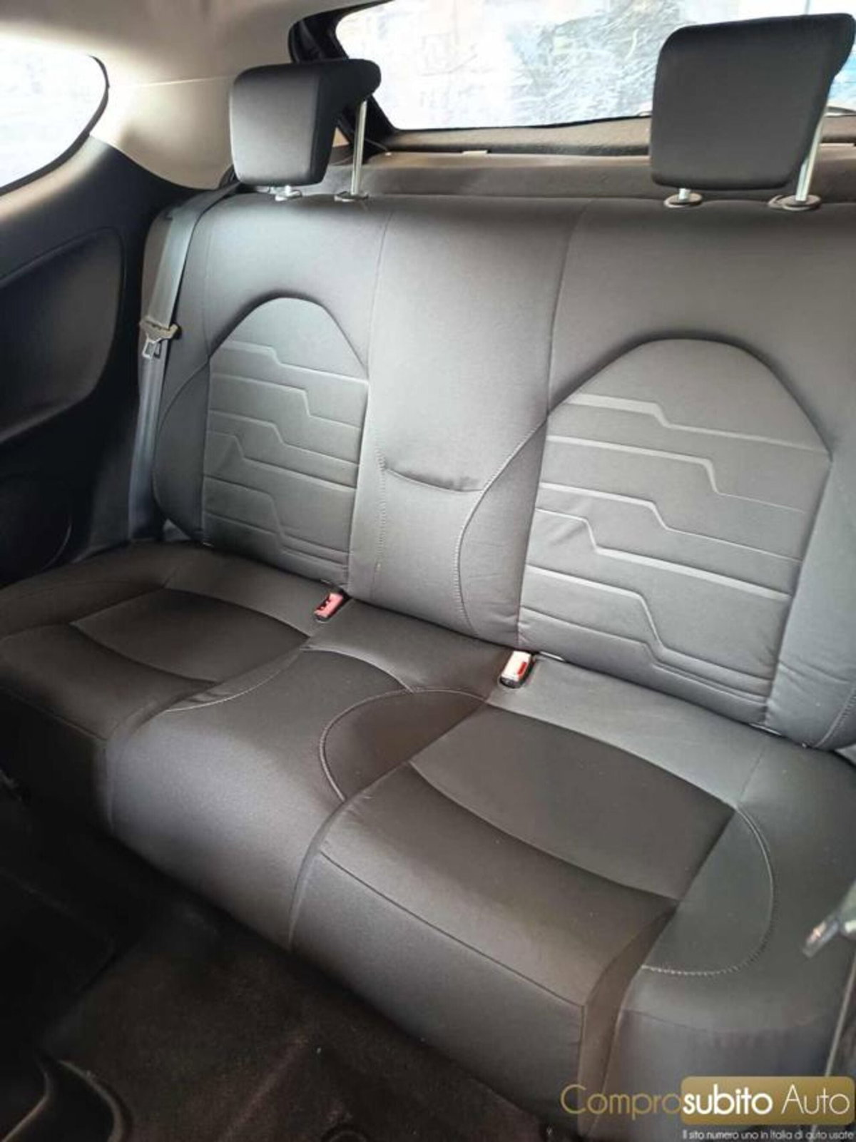 Alfa Romeo MiTo 1.3 JTDm 85 CV S&S Progression (8)