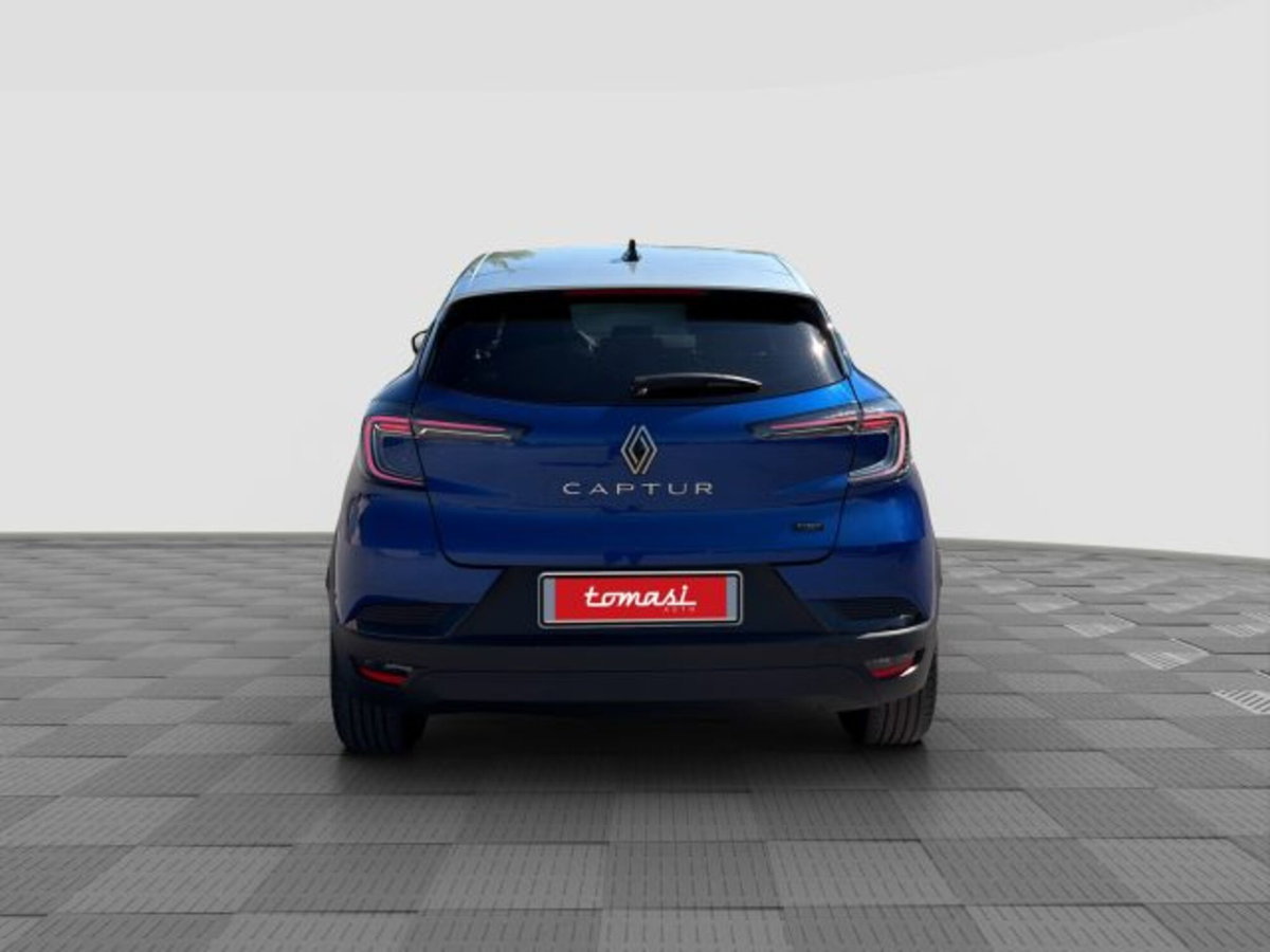 Renault Captur Full Hybrid E-Tech 145 CV Techno (4)