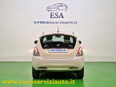 Lancia Ypsilon 1.2 69 CV 5 porte Platinum (10)