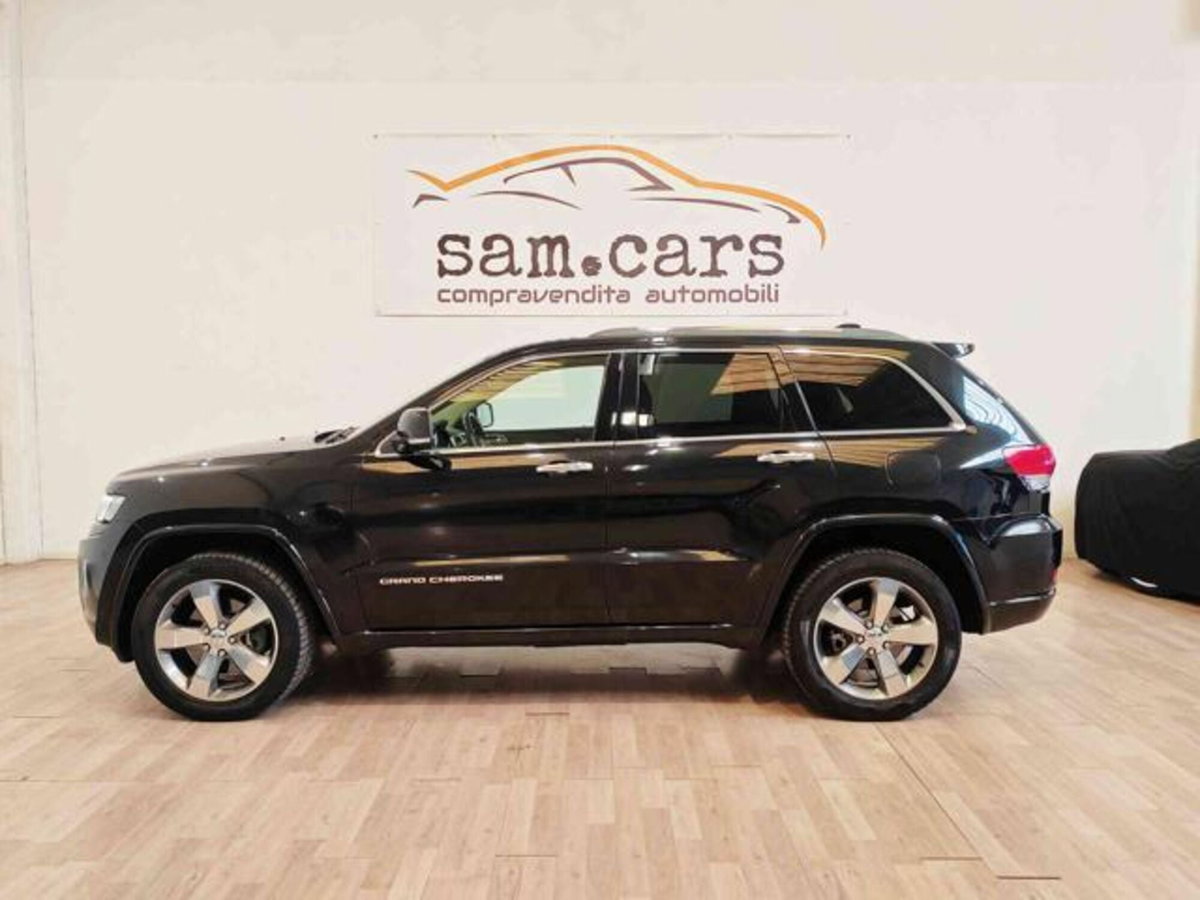 Jeep Grand Cherokee 3.0 V6 CRD 250 CV Multijet II Overland (2)