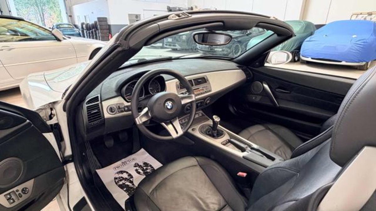 BMW Z4 Cabrio Z4 3.0i cat Roadster (12)