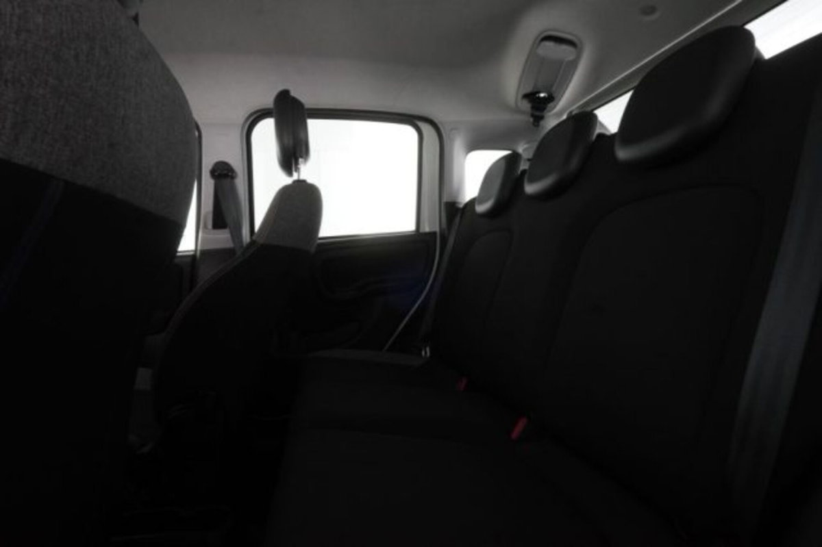 Fiat Panda 1.0 FireFly S&S Hybrid City Cross (11)