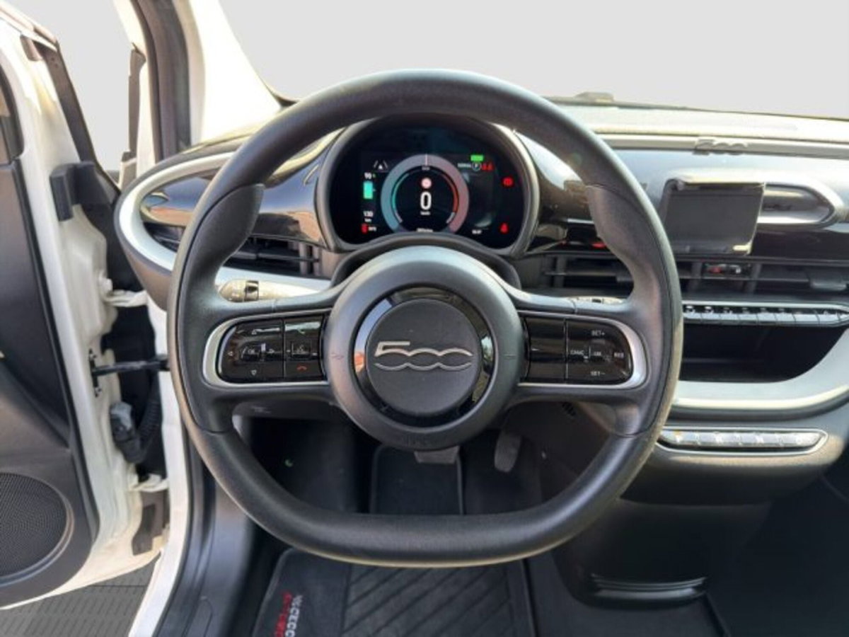 Fiat 500e Action Berlina 23,65 kWh (13)