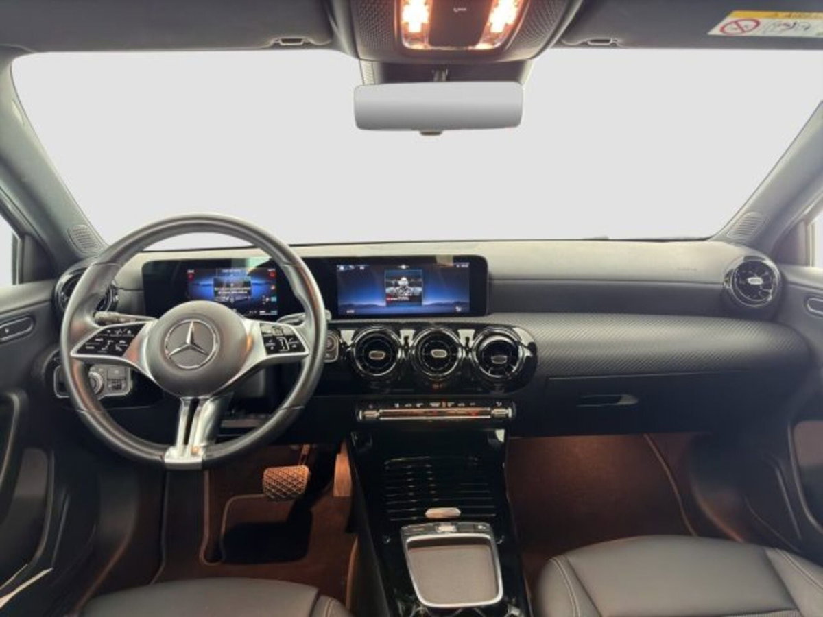 Mercedes-Benz Classe A 180 Automatic Executive (12)