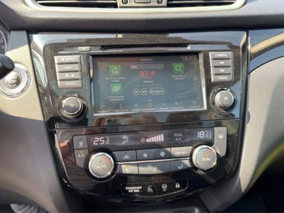 Nissan Qashqai 1.3 DIG-T 140 CV N-Connecta (17)