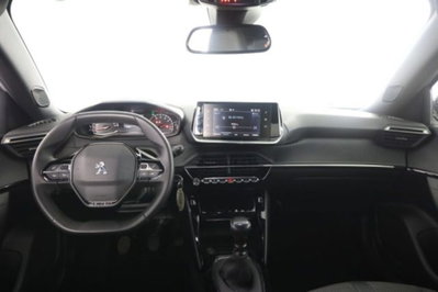 Peugeot 2008 PureTech 100 S&S Allure (4)