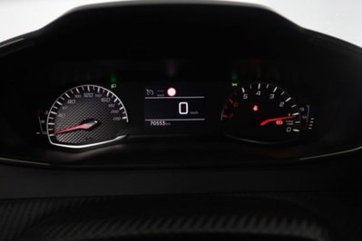 Peugeot 2008 PureTech 100 S&S Allure (7)