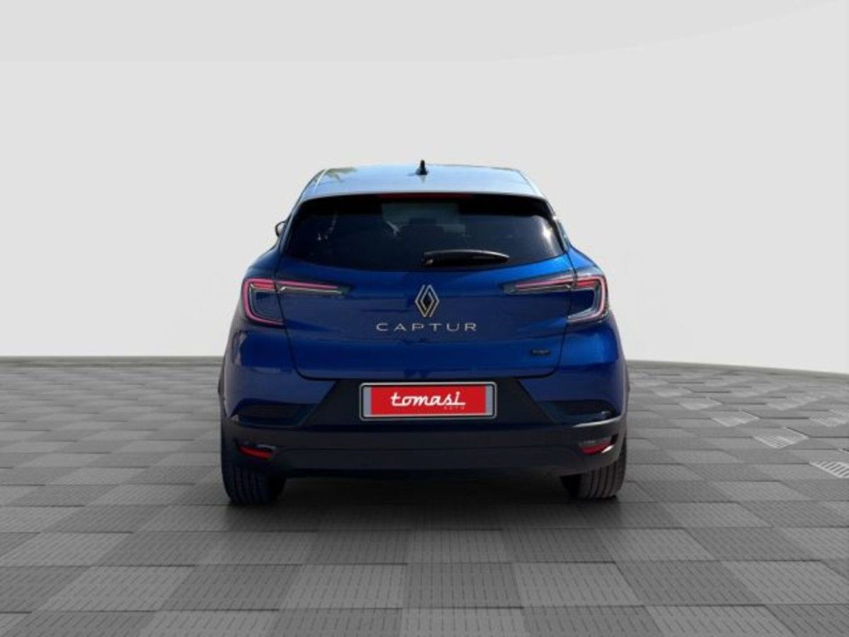 Renault Captur Full Hybrid E-Tech 145 CV Techno (4)