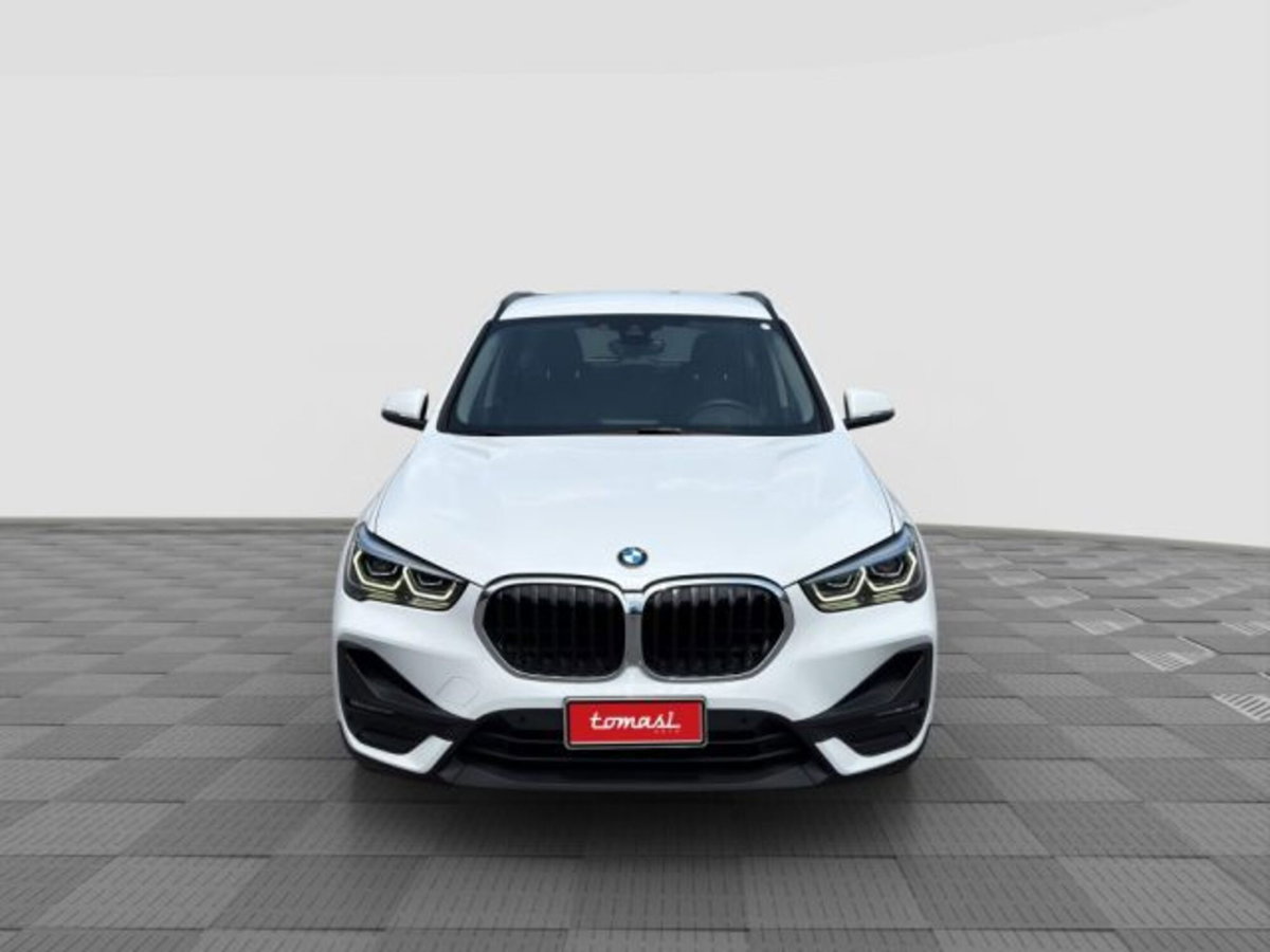 BMW X1 sDrive18d Business Advantage (8)
