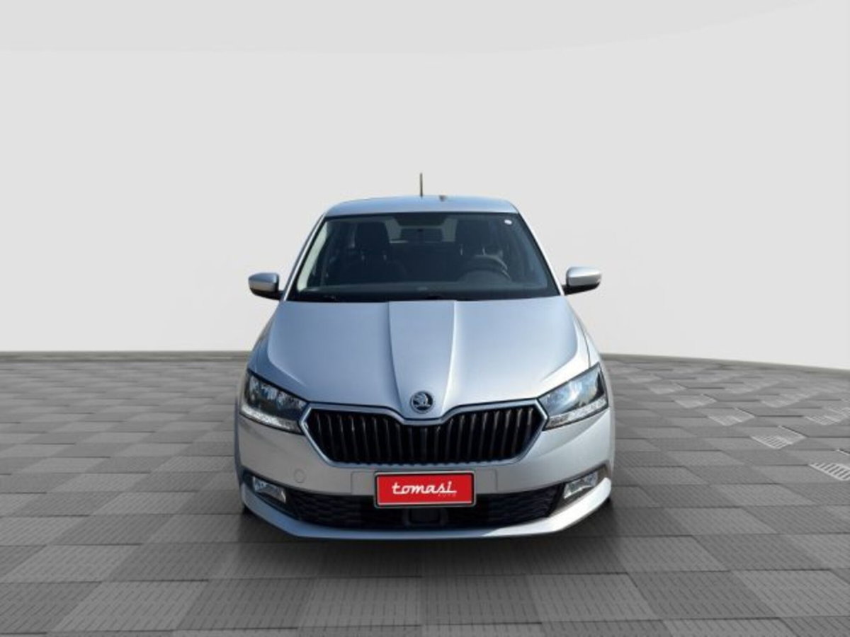 Skoda Fabia 1.0 MPI 75 CV Design Edition (8)