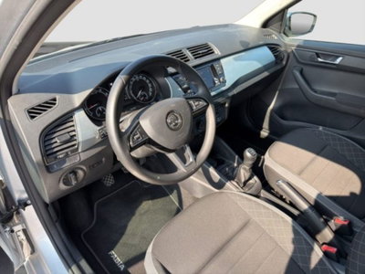Skoda Fabia 1.0 MPI 75 CV Design Edition (9)