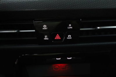 Volkswagen Golf 2.0 TSI GTI DSG (13)