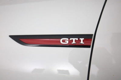 Volkswagen Golf 2.0 TSI GTI DSG (15)
