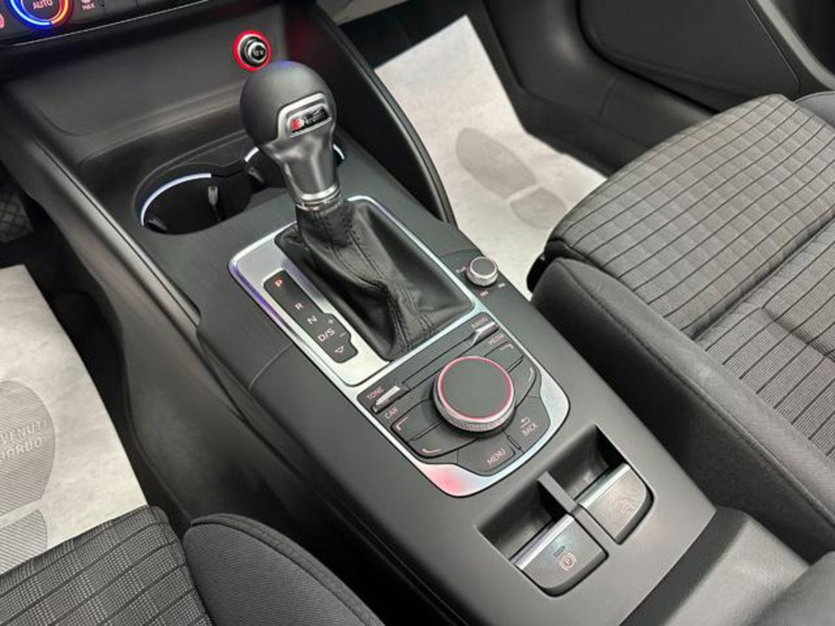 Audi A3 Cabrio 1.4 TFSI COD ultra S tronic Ambition (14)