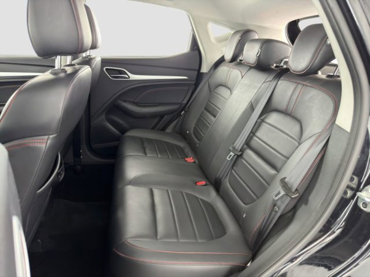 Mg ZS ZS 1.5 Luxury (11)