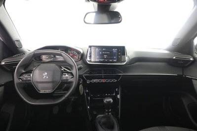 Peugeot 2008 PureTech 100 S&S Allure (4)