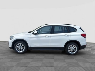 BMW X1 sDrive18d Business Advantage (2)