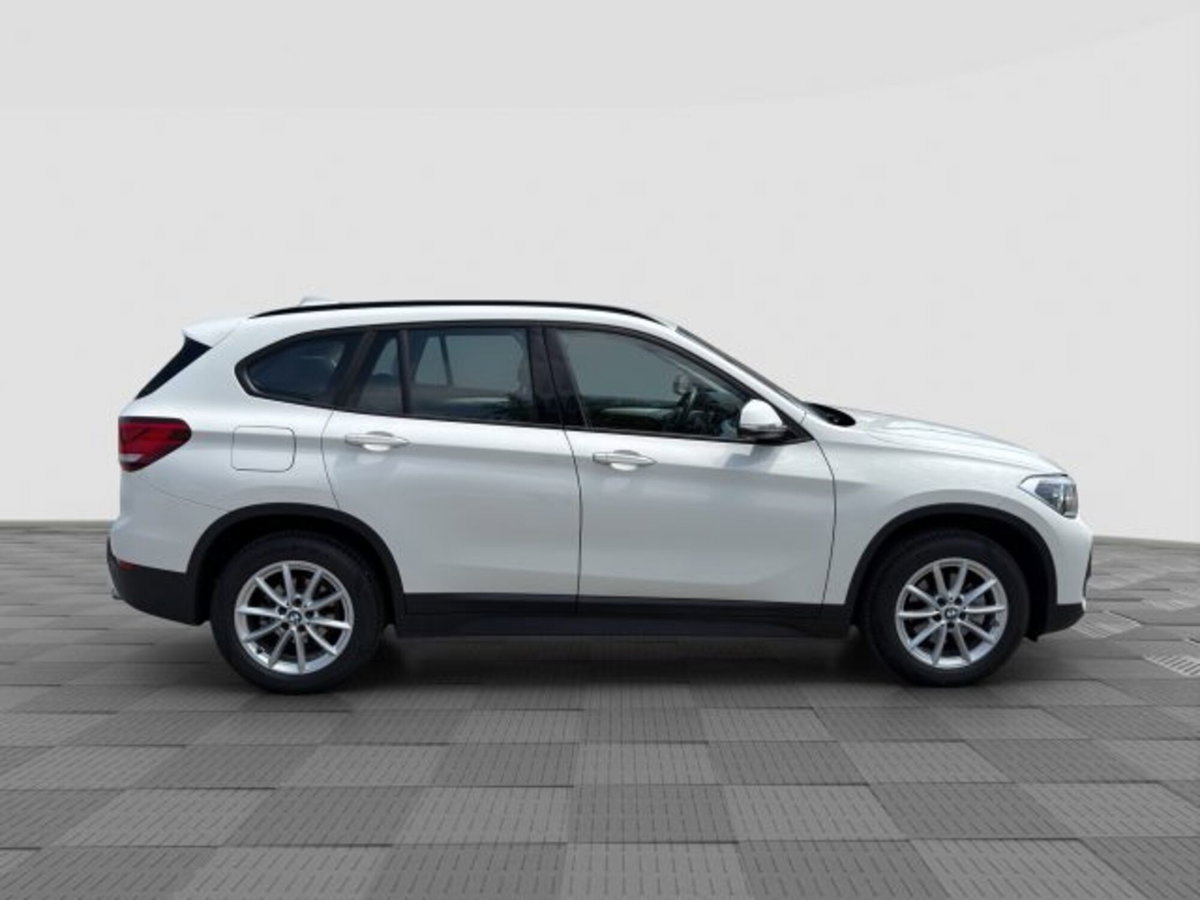 BMW X1 sDrive18d Business Advantage (6)