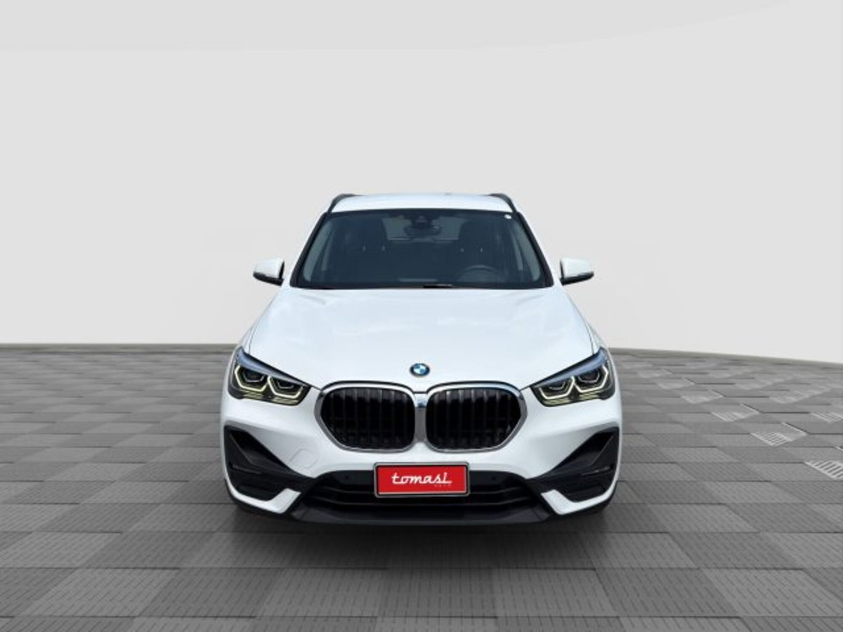 BMW X1 sDrive18d Business Advantage (8)