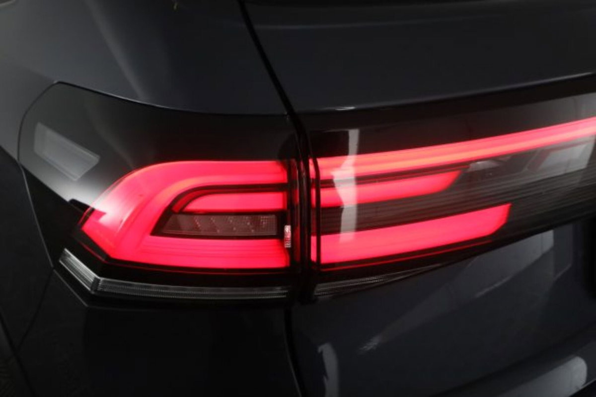 Volkswagen Taigo 1.0 tsi R-Line 115cv (10)