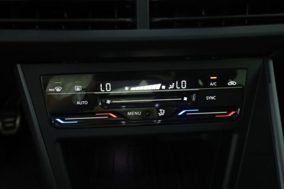 Volkswagen Taigo 1.0 tsi R-Line 115cv (12)
