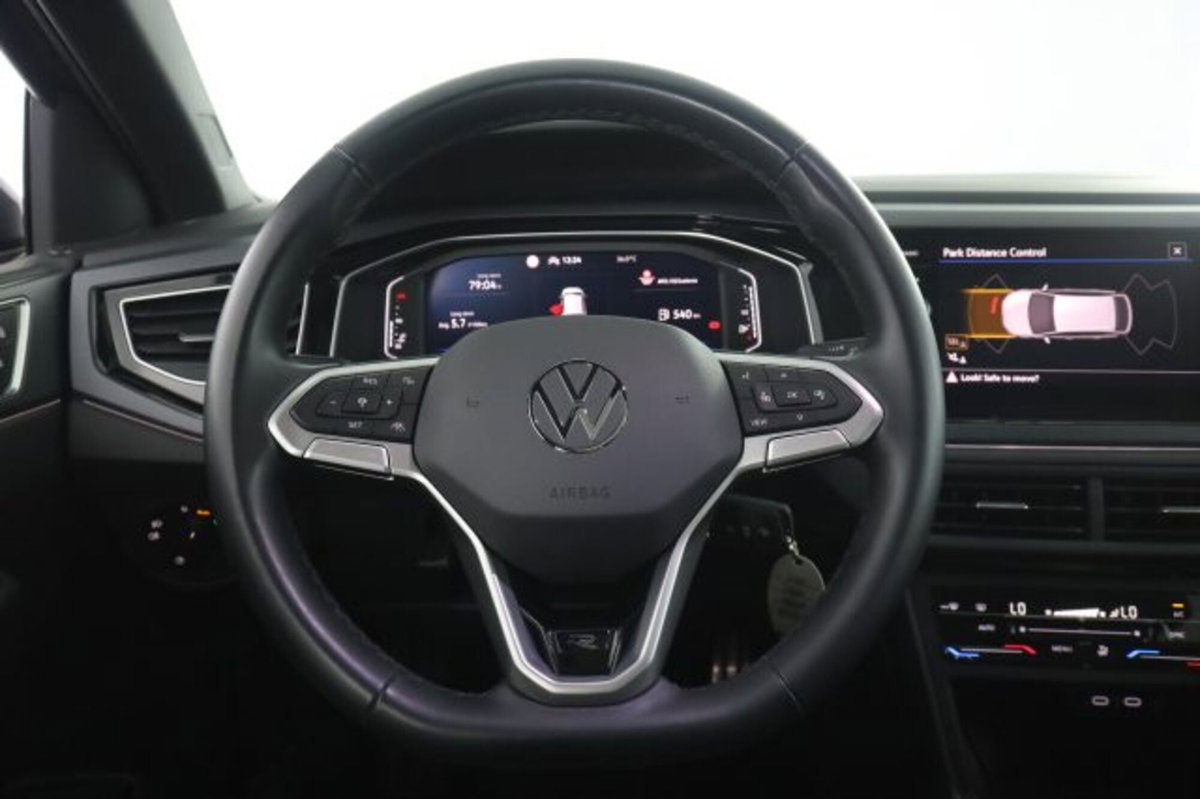 Volkswagen Taigo 1.0 tsi R-Line 115cv (5)