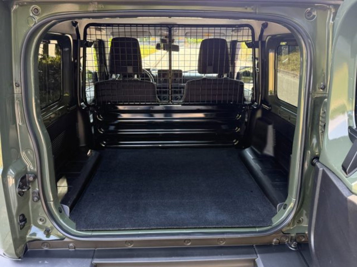 Suzuki Jimny 1.5 5MT Easy PRO (N1) (8)