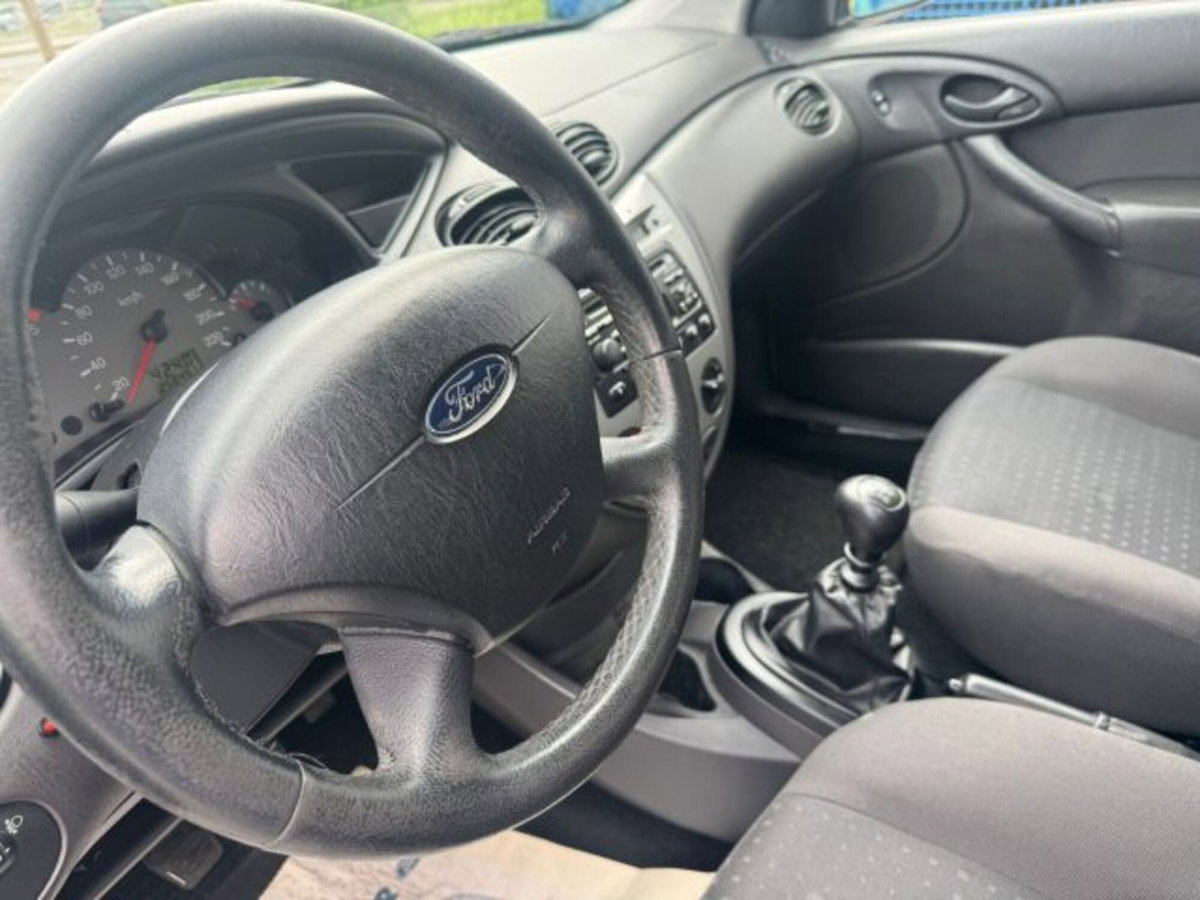 Ford Focus Station Wagon 1.8 TDCi (100CV) cat SW Zetec (13)