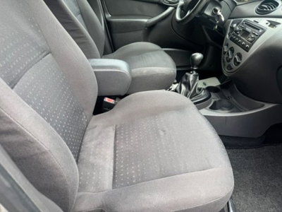 Ford Focus Station Wagon 1.8 TDCi (100CV) cat SW Zetec (17)