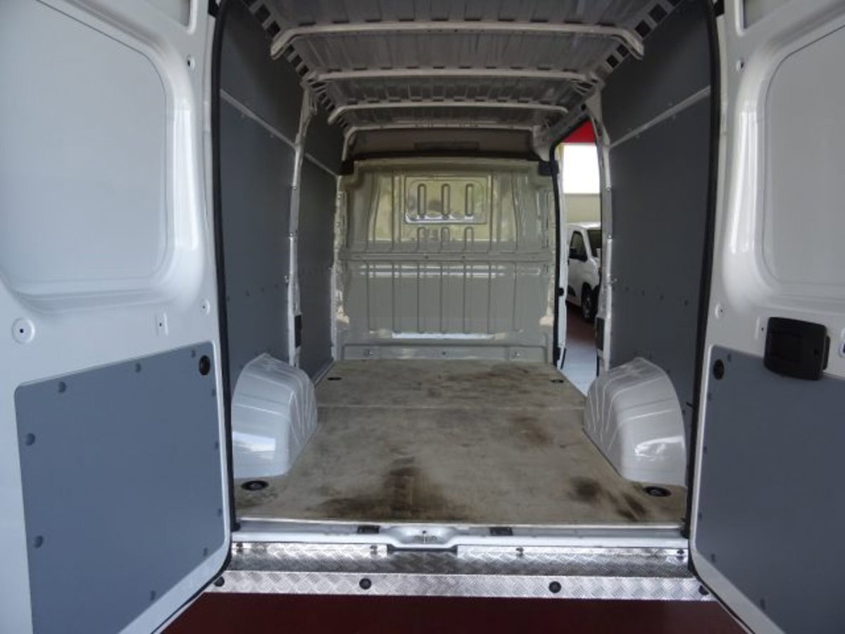 Citroen Jumper Furgone 33 BlueHDi 140 S&S PM-TN Furgone Business (15)