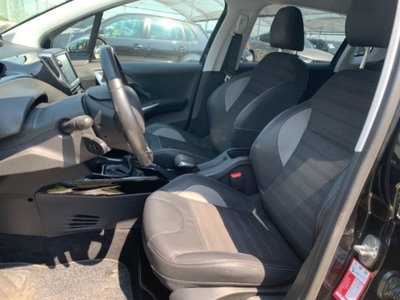 Peugeot 2008 120 S&S Allure (9)