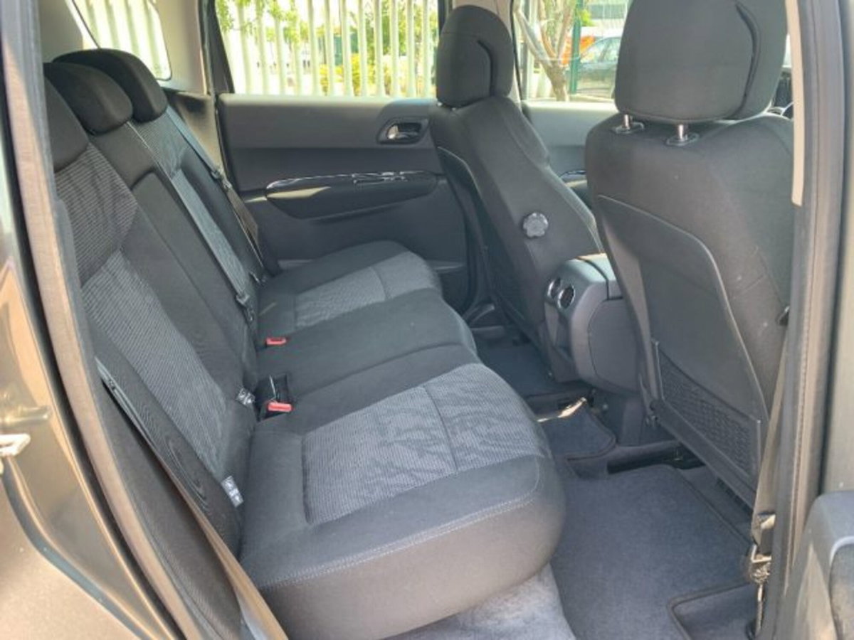 Peugeot 3008 2.0 HDi 150CV Business (11)