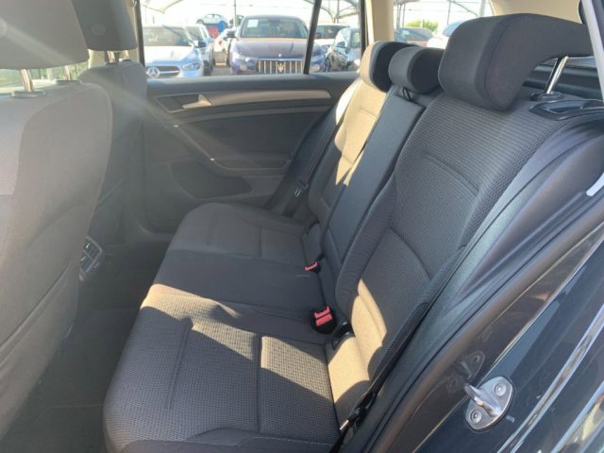 Volkswagen Golf Variant 1.6 TDI 115 CV DSG Executive BlueMotion Tech. (11)