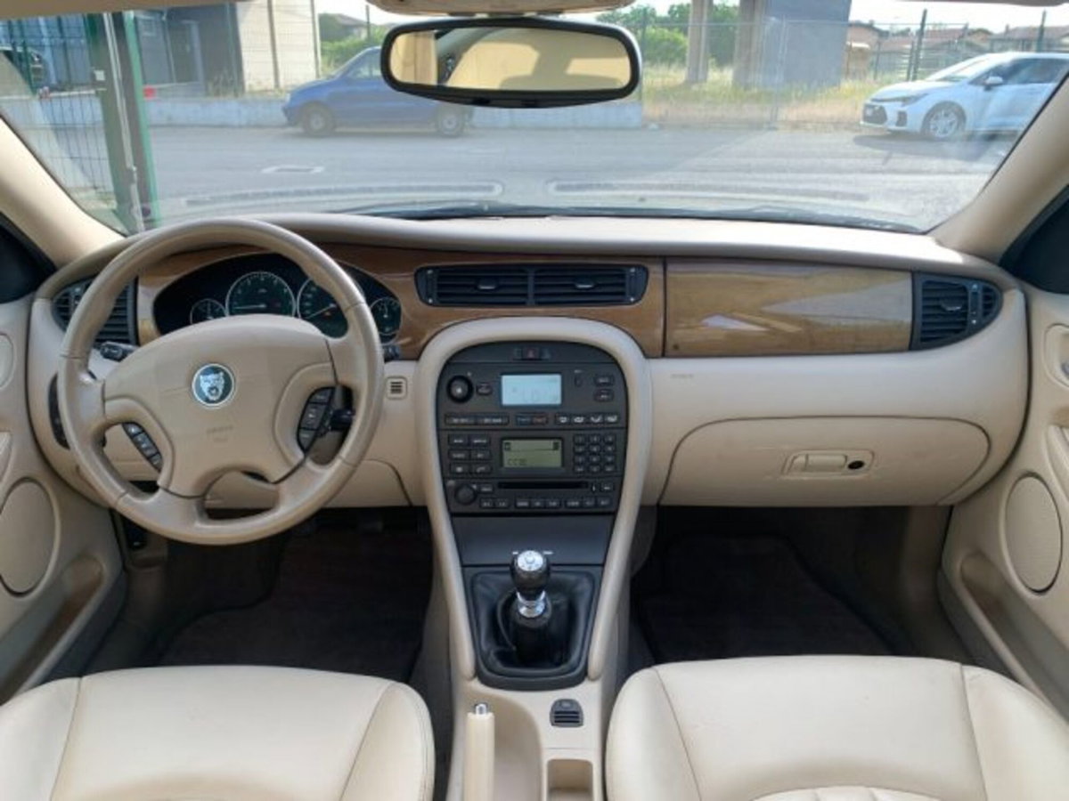 Jaguar X-Type 3.0 V6 24V cat Executive (13)