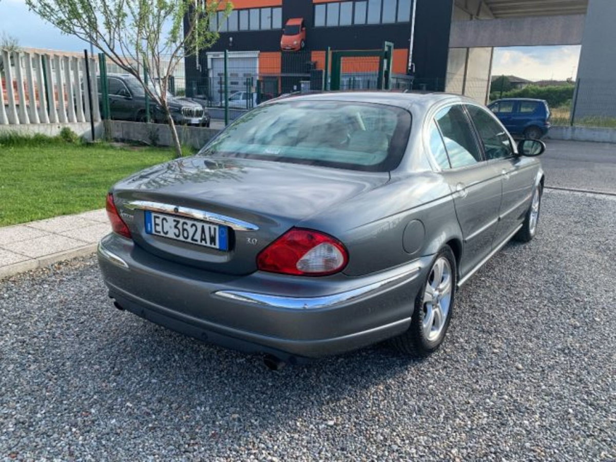 Jaguar X-Type 3.0 V6 24V cat Executive (5)