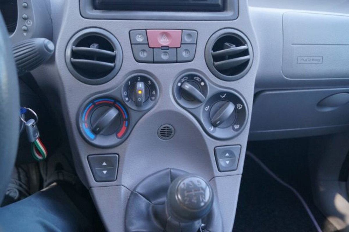 Fiat Panda 1.2 Dynamic (11)