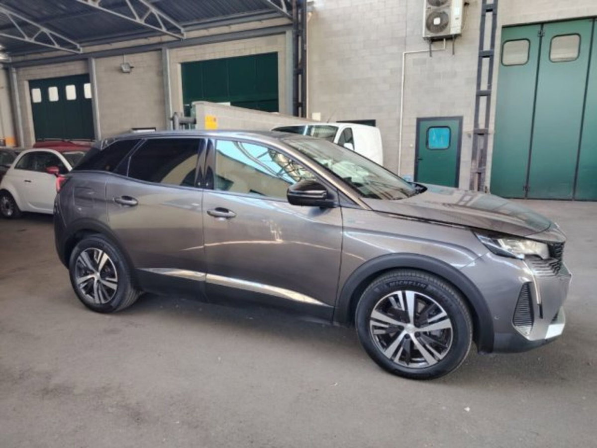 Peugeot 3008 Hybrid 225 e-EAT8 Allure Pack