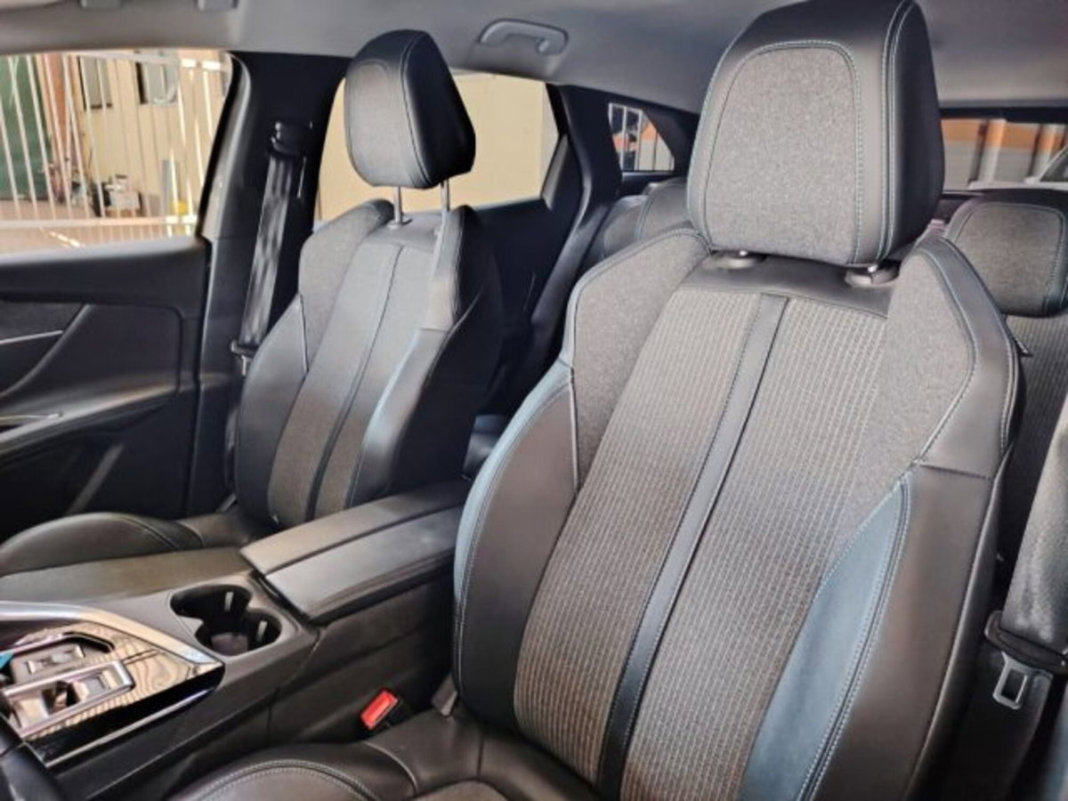 Peugeot 3008 Hybrid 225 e-EAT8 Allure Pack (16)