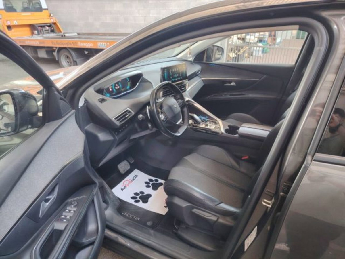 Peugeot 3008 Hybrid 225 e-EAT8 Allure Pack (20)