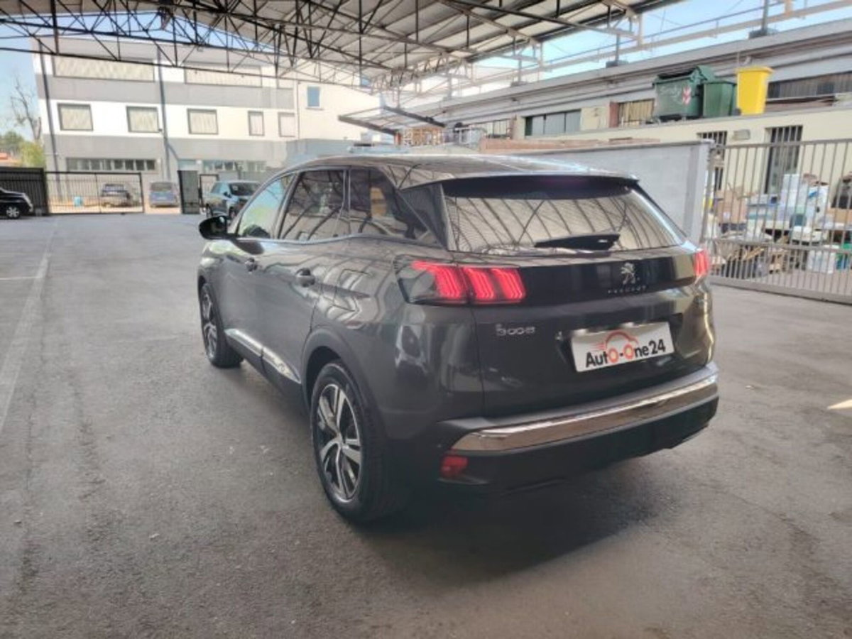 Peugeot 3008 Hybrid 225 e-EAT8 Allure Pack (6)