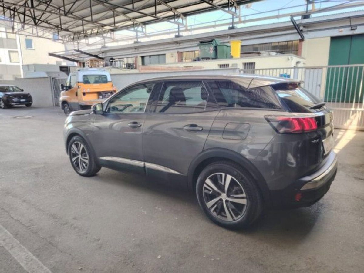 Peugeot 3008 Hybrid 225 e-EAT8 Allure Pack (7)