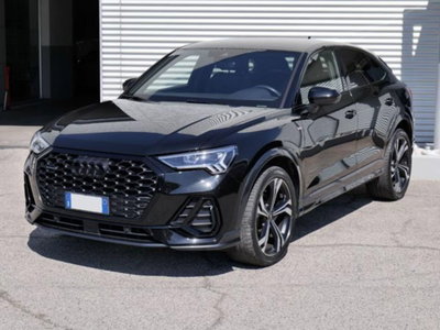 Audi Q3 Sportback 35 2.0 tdi Identity Black s-tronic usata